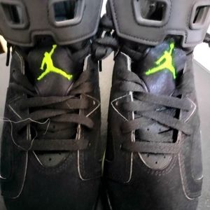 Jordan6 electric green